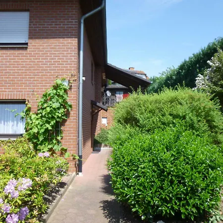 아파트 Anton Schuler *